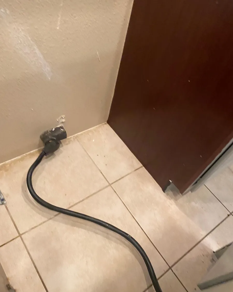 Same floor corner clean after deep cleaning