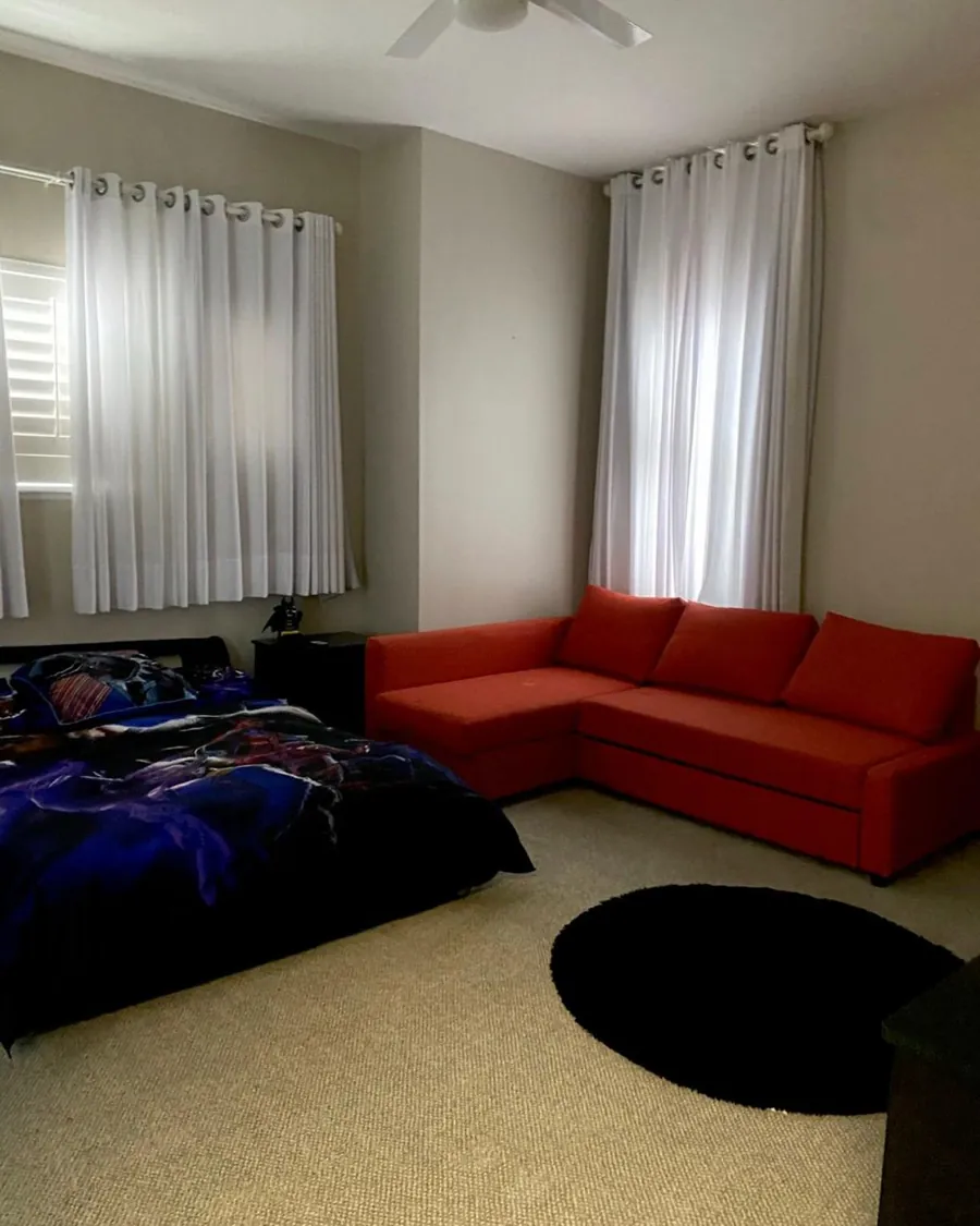 Empty living room ready for the next occupant