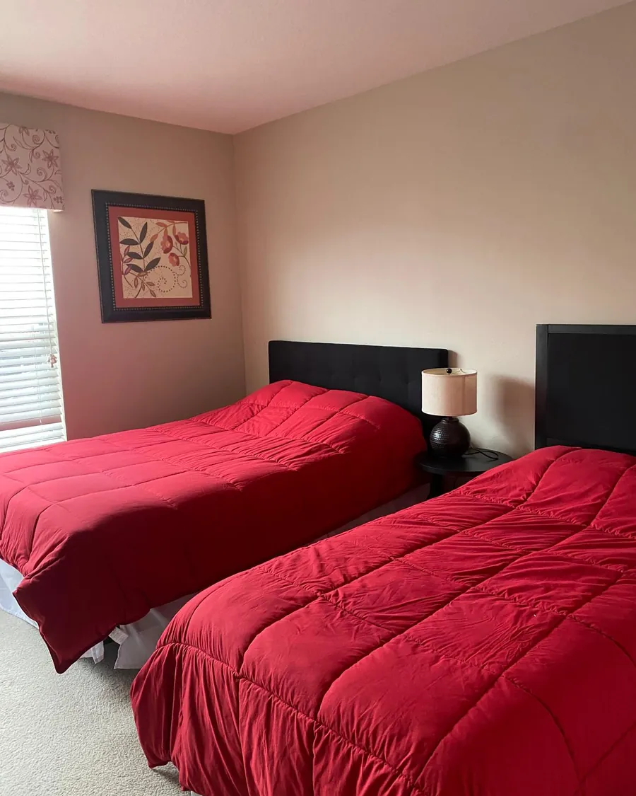 Twin bedroom after a standard cleaning service